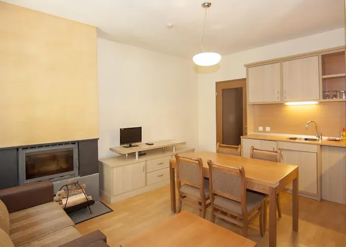 малина Aparthotel