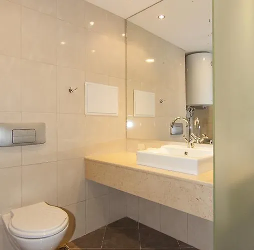 Aparthotel малина 4*